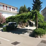Apartment Apartman Viktoria *