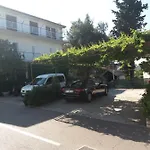 Apartman Viktoria Apartment *