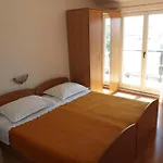 Apartman Viktoria Apartment *