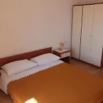 Apartman Viktoria Apartamento Primošten