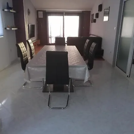 Apartment Viktoria Primosten