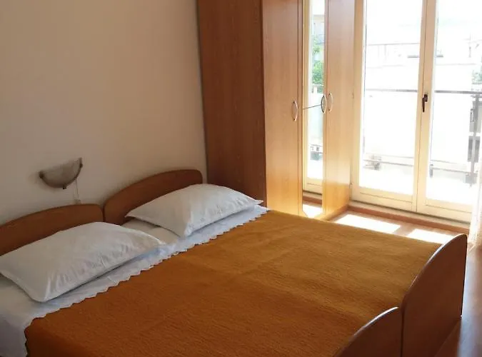 Viktoria Apartmán *