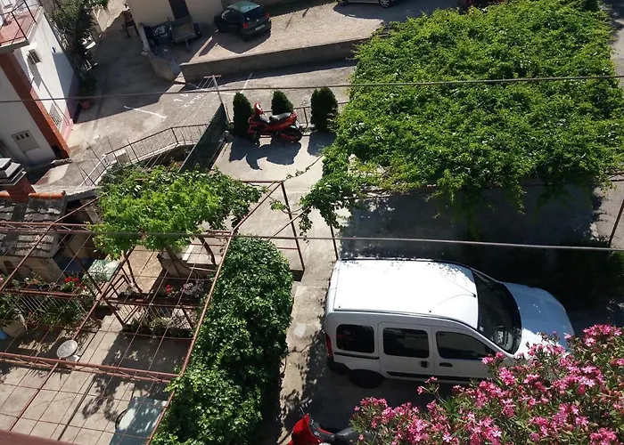 Viktoria Apartment *